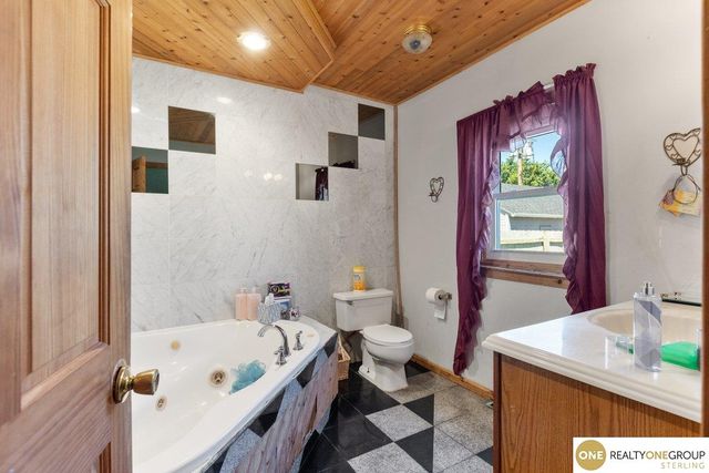 1916 Lincoln Street, Blair, NE 68008