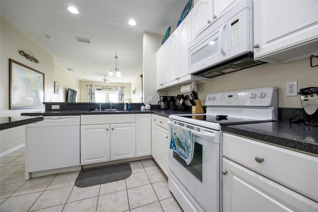 54 SE SE 910 AVENUE 210, Suwannee, FL 32692