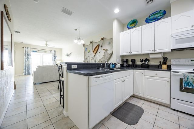 54 SE SE 910 AVENUE 210, Suwannee, FL 32692