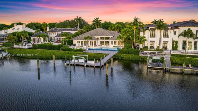 121 Commodore Dr, Jupiter, FL 33477
