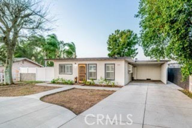 989 3rd, Norco, CA 92860