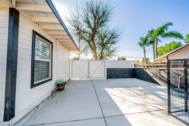 989 3rd, Norco, CA 92860