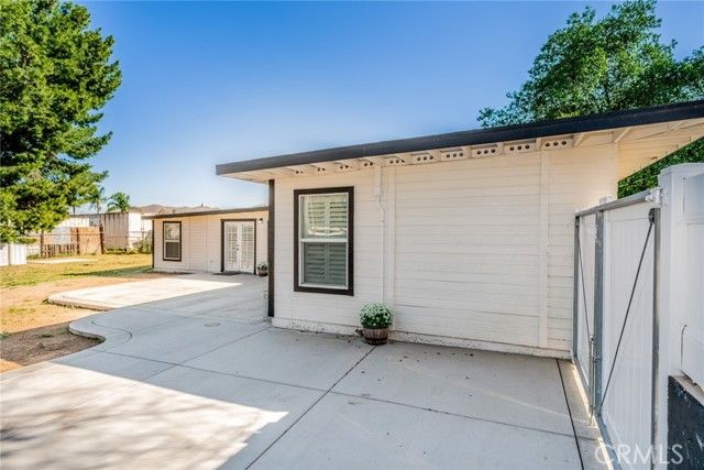 989 3rd, Norco, CA 92860