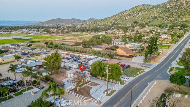 989 3rd, Norco, CA 92860