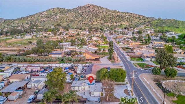 989 3rd, Norco, CA 92860