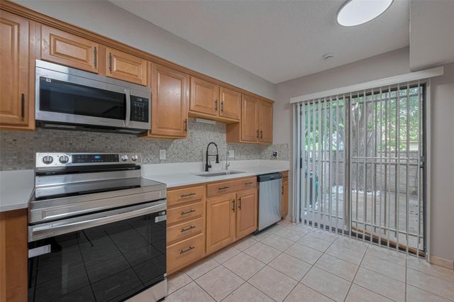 3224 Windchase Boulevard 495, Houston, TX 77082