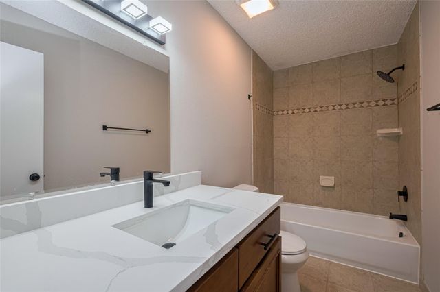 3224 Windchase Boulevard 495, Houston, TX 77082