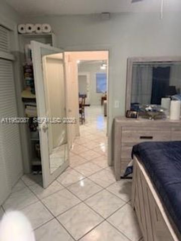 900 SW 11th Ave 4C, Hallandale Beach, FL 33009