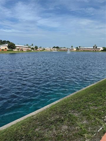 900 SW 11th Ave 4C, Hallandale Beach, FL 33009