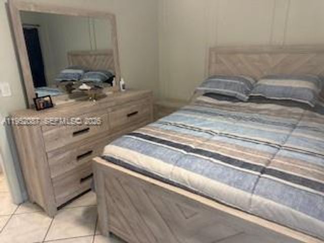 900 SW 11th Ave 4C, Hallandale Beach, FL 33009