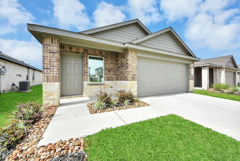 24435 Saddlestone Green Drive, Spring, TX 77373
