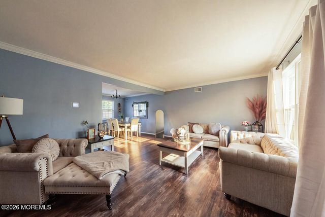 1 Mirta Court, Jackson, NJ 08527