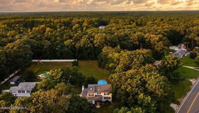 1 Mirta Court, Jackson, NJ 08527