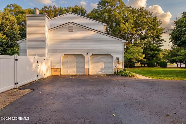 1 Mirta Court, Jackson, NJ 08527