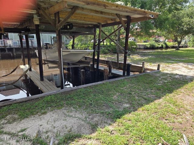 39 Harrison Road, Bay Saint Louis, MS 39520