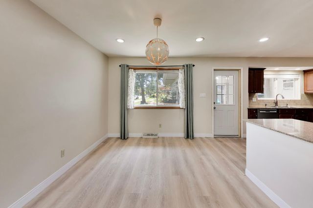 1838 Bluebird Lane, Munster, IN 46321