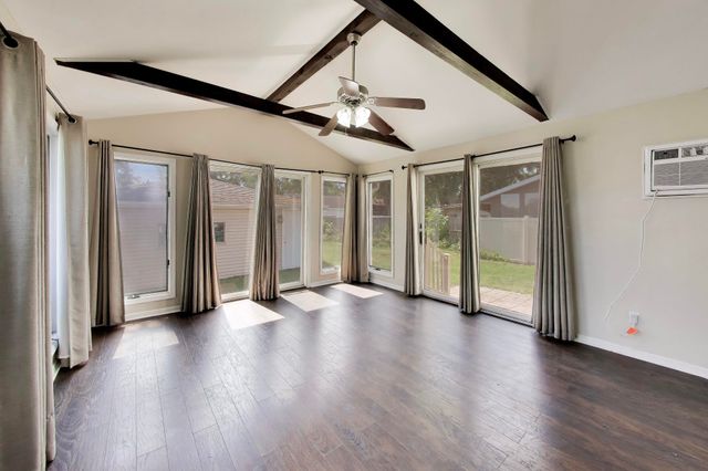 1838 Bluebird Lane, Munster, IN 46321