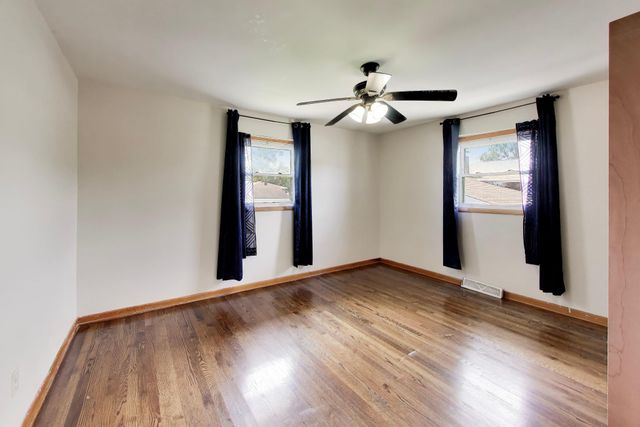 1838 Bluebird Lane, Munster, IN 46321