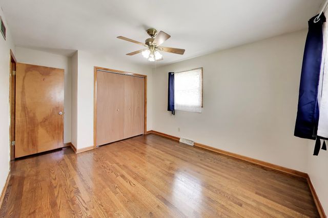 1838 Bluebird Lane, Munster, IN 46321