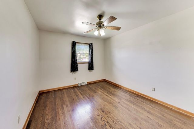 1838 Bluebird Lane, Munster, IN 46321