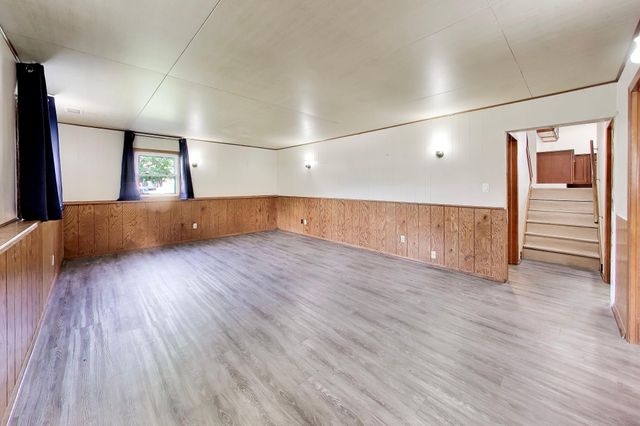 1838 Bluebird Lane, Munster, IN 46321