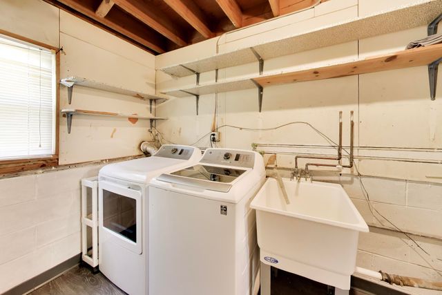 1838 Bluebird Lane, Munster, IN 46321