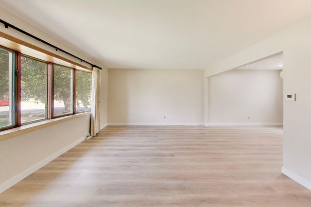 1838 Bluebird Lane, Munster, IN 46321