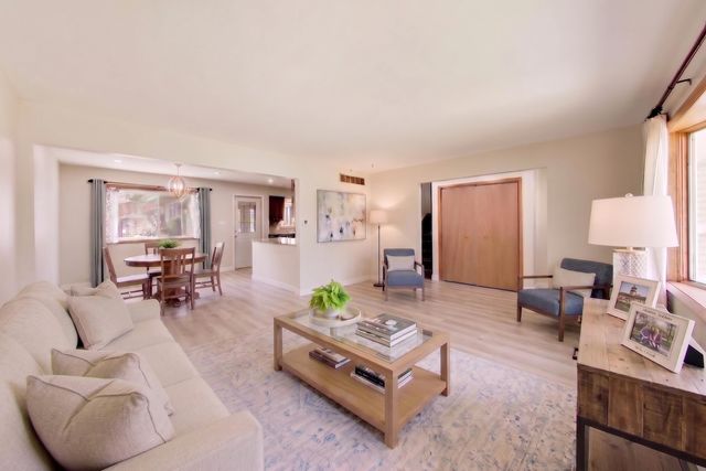 1838 Bluebird Lane, Munster, IN 46321