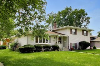1838 Bluebird Lane, Munster, IN 46321