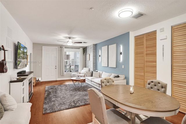 417 SW 13th Terrace 417, Fort Lauderdale, FL 33312