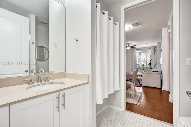 417 SW 13th Terrace 417, Fort Lauderdale, FL 33312