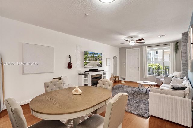 417 SW 13th Terrace 417, Fort Lauderdale, FL 33312