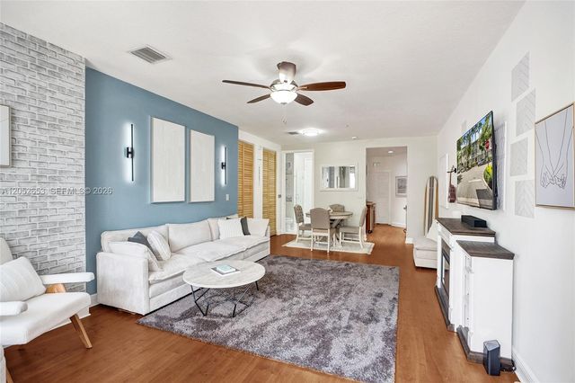 417 SW 13th Terrace 417, Fort Lauderdale, FL 33312