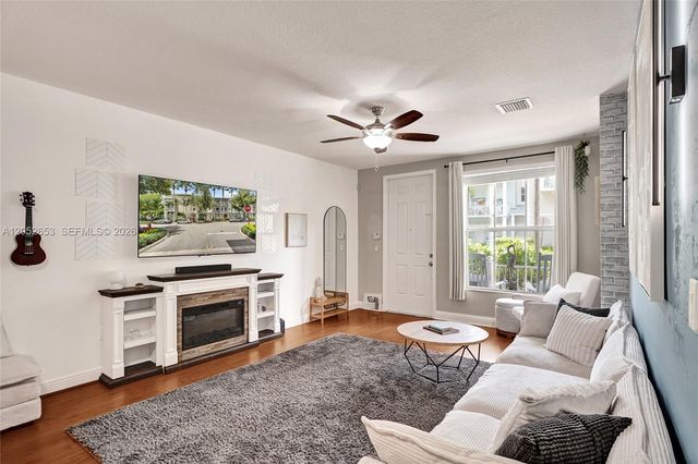 417 SW 13th Terrace 417, Fort Lauderdale, FL 33312