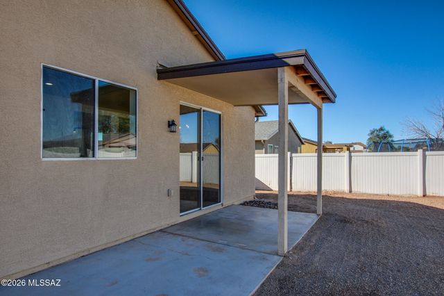 8296 W Razorbill Drive, Tucson, AZ 85757