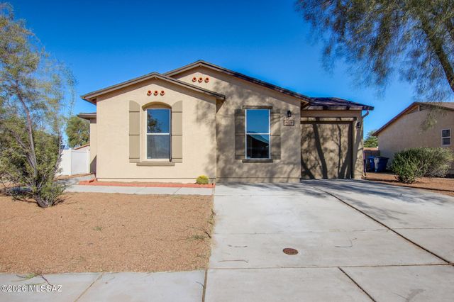 8296 W Razorbill Drive, Tucson, AZ 85757