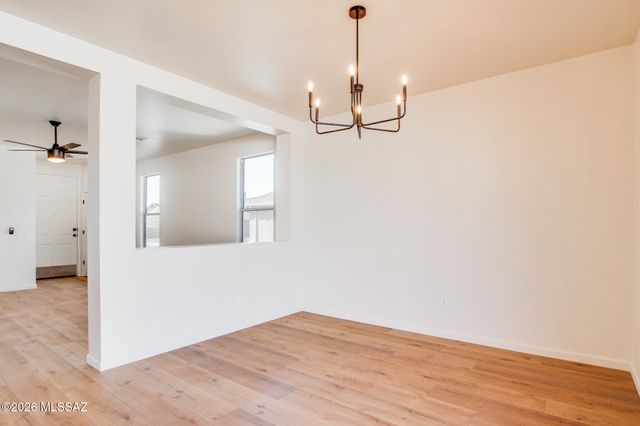 8296 W Razorbill Drive, Tucson, AZ 85757