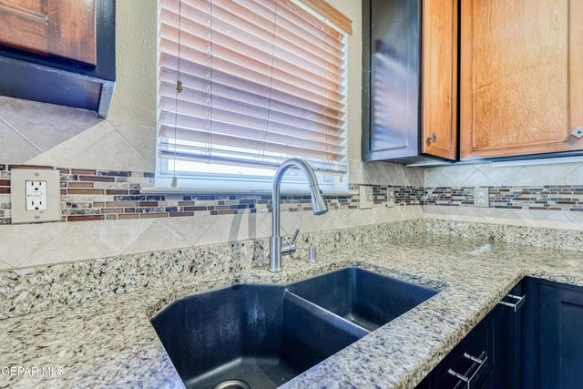 11260 BLUE BARREL Street, El Paso, TX 79934