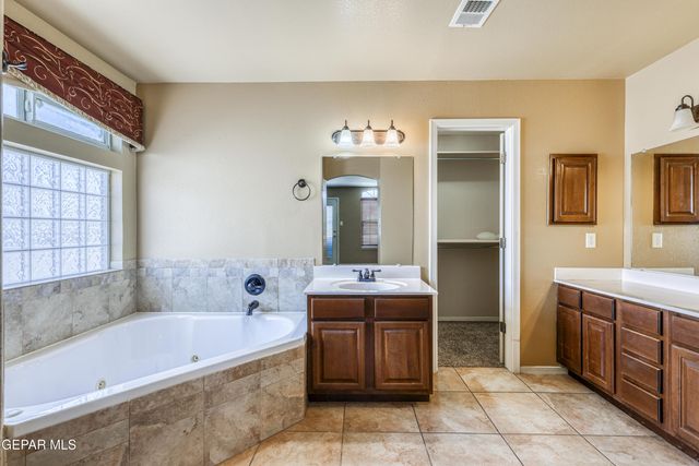 11260 BLUE BARREL Street, El Paso, TX 79934