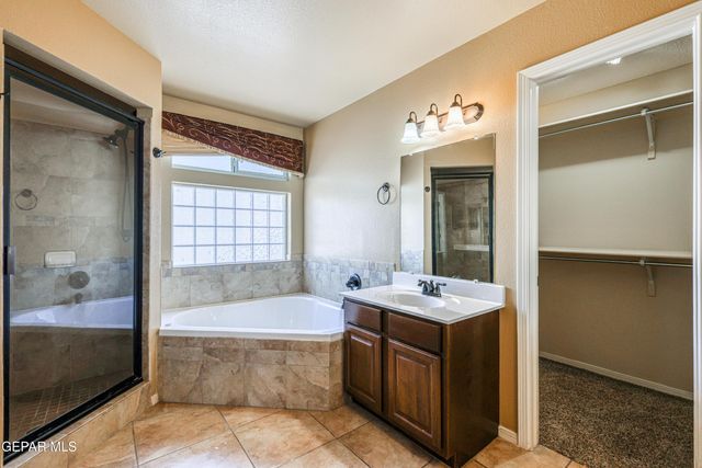 11260 BLUE BARREL Street, El Paso, TX 79934