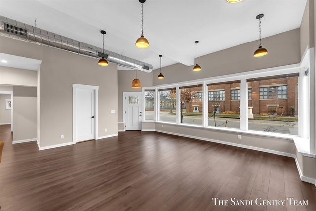 300 N 7th Street Unit 1- Main, Grand Haven, MI 49417