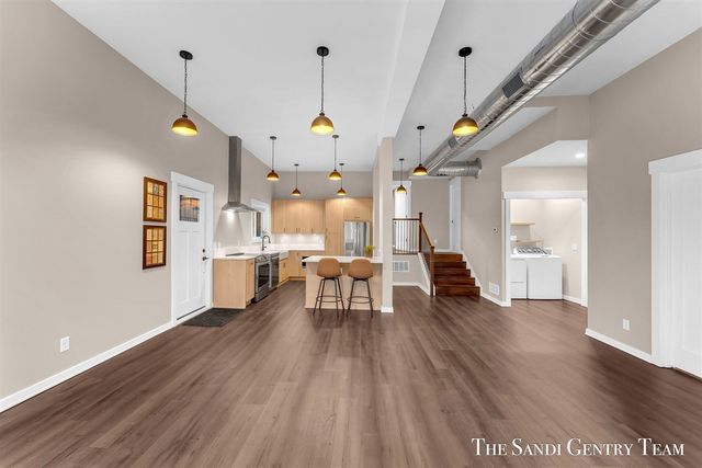 300 N 7th Street Unit 1- Main, Grand Haven, MI 49417