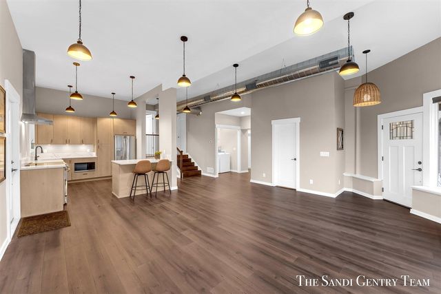 300 N 7th Street Unit 1- Main, Grand Haven, MI 49417