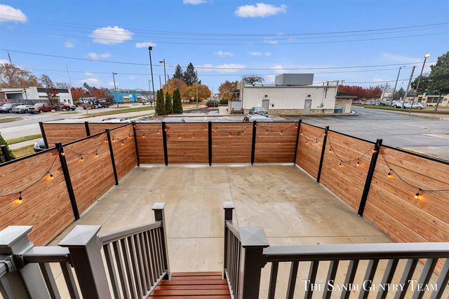 300 N 7th Street Unit 1- Main, Grand Haven, MI 49417