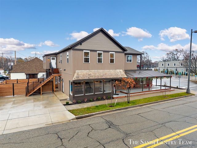 300 N 7th Street Unit 1- Main, Grand Haven, MI 49417