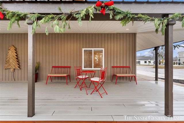 300 N 7th Street Unit 1- Main, Grand Haven, MI 49417