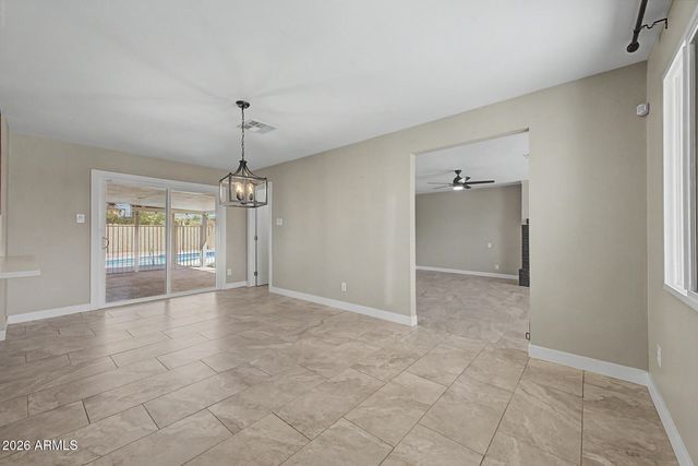 3628 W BANFF Lane, Phoenix, AZ 85053