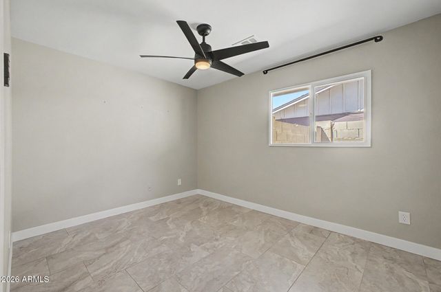 3628 W BANFF Lane, Phoenix, AZ 85053