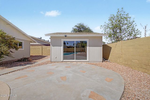 3628 W BANFF Lane, Phoenix, AZ 85053