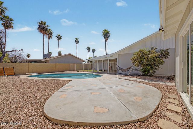 3628 W BANFF Lane, Phoenix, AZ 85053